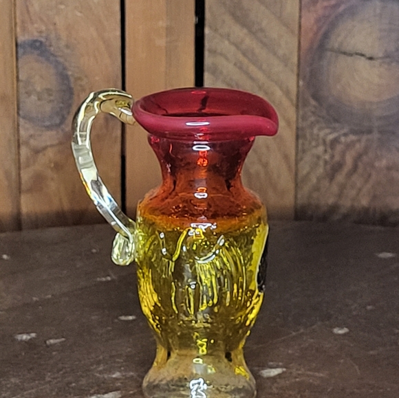 Kanawha Amberina glass mini pitcher - Picture 5 of 16